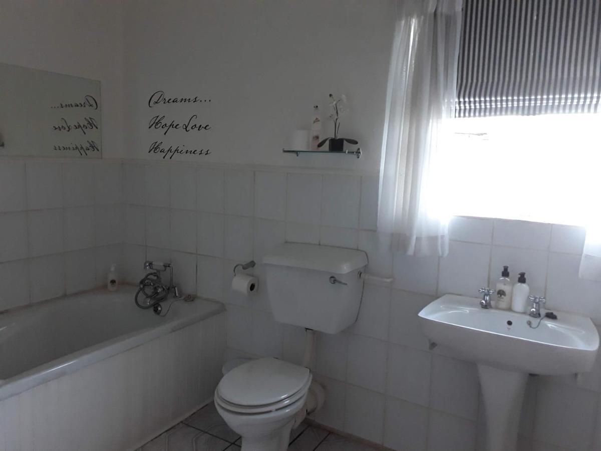 The Lighthouse Guesthouse Colesberg Buitenkant foto